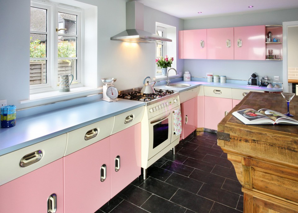 Percantik Ruang Dapur dengan Sentuhan Warna Pastel di 