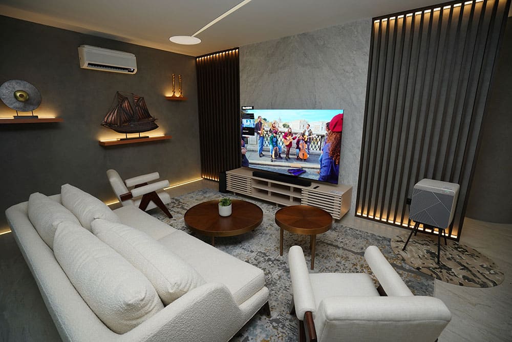 family-room-sebagai-jantung-rumah-wujudkan-ruang-penuh-kehangatan1750384278.jpg featured-image